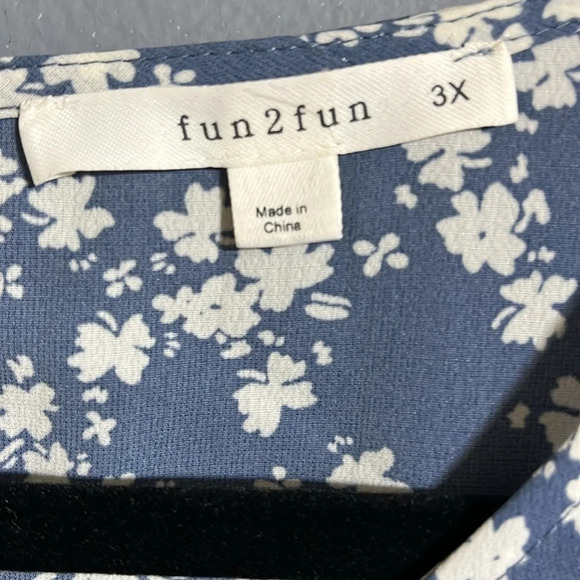 Fun 2 Fun Aliza Pleated Neck Blouse 3xl floral print - Picture 4 of 6